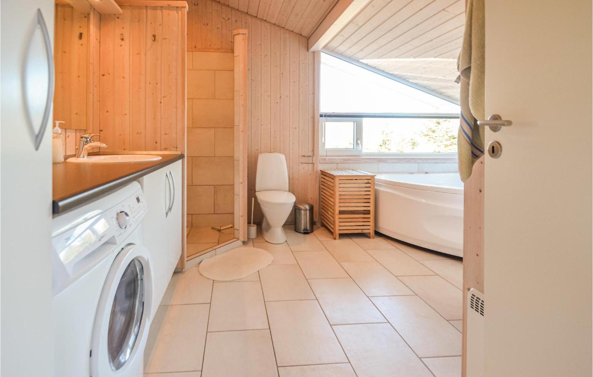 4 Bedroom Pet Friendly Home In Fjerritslev Bagian luar foto